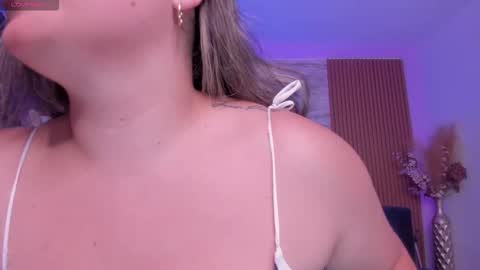 Heidy online show from November 25, 3:05 am