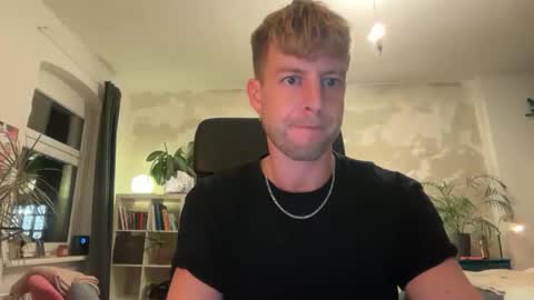 Snapshot of heikhoe chatting on September 24, 6:58 pm Heikhoe online show from September 24, 6:58 pm