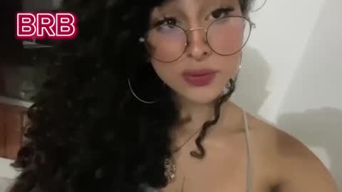 Snapshot of heka_prudence chatting on February 10, 7:47 am Heka Prudence online show from February 10, 7:47 am