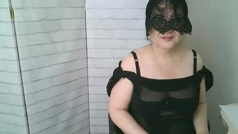 Helen online show from April 27, 5:05 am