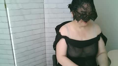 Helen online show from April 7, 6:04 am