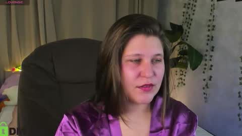 helenahoffmann online show from February 24, 4:15 am