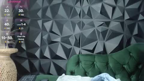 Helena Saenz online show from October 31, 5:13 pm