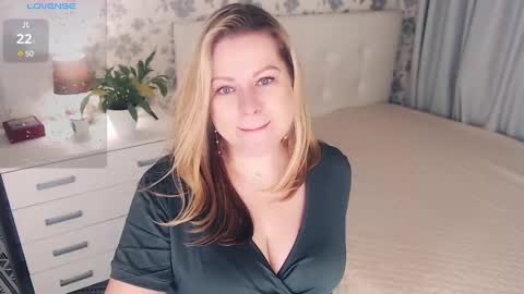 Helena Bonham online show from February 1, 6:43 am