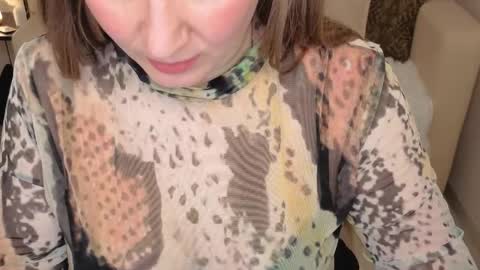 Helen online show from April 4, 3:13 am