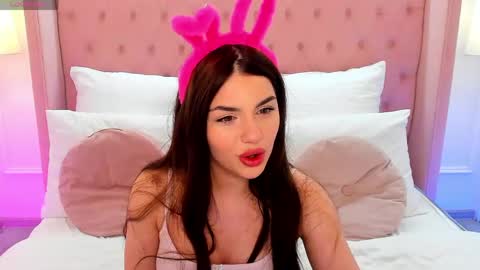 Helen online show from April 11, 7:29 pm