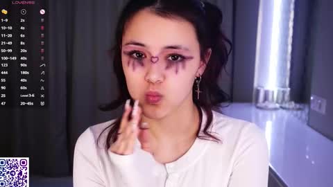 Aurora online show from February 18, 8:19 pm