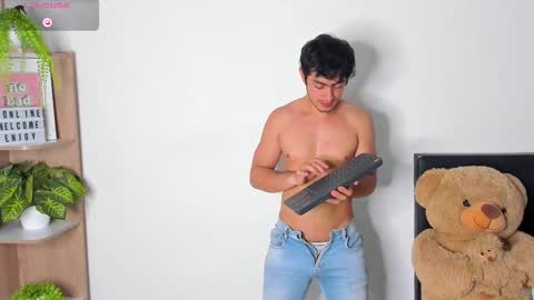 alan y zack online show from November 12, 7:05 pm