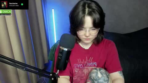 Red online show from December 16, 7:20 pm