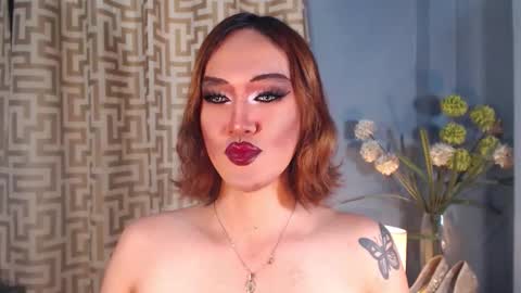 hellatarahathor online show from April 13, 12:09 pm