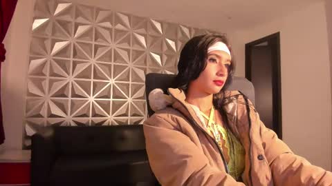 Snapshot of hellen_tease chatting on September 15, 12:50 pm Hellen online show from September 15, 12:50 pm