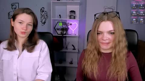 Helli online show from January 17, 8:17 pm