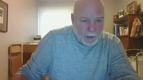 Snapshot of helloforfun111 chatting on December 27, 7:03 pm helloforfun111 online show from December 27, 7:03 pm