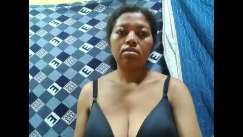 henitsaldy online show from September 17, 2:37 am