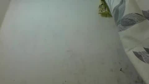 henitsaldy online show from July 28, 3:54 pm