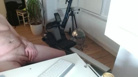 henry_825 online show from March 8, 12:55 am