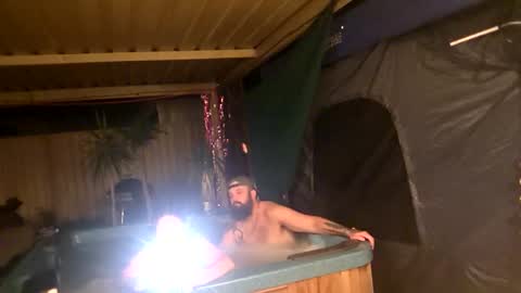 Snapshot of her_king_his_queen742968 chatting on October 27, 2:06 pm her_king_his_queen742968 online show from October 27, 2:06 pm
