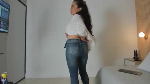 Hera  online show from October 17, 8:24 pm