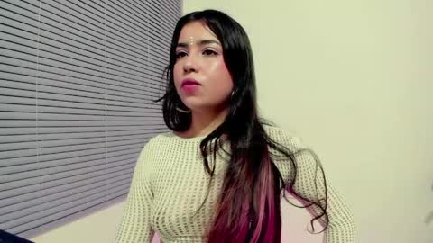 hera online show from March 23, 11:54 pm