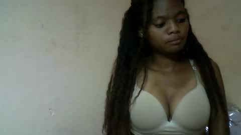 herisse01 online show from June 3, 4:34 pm