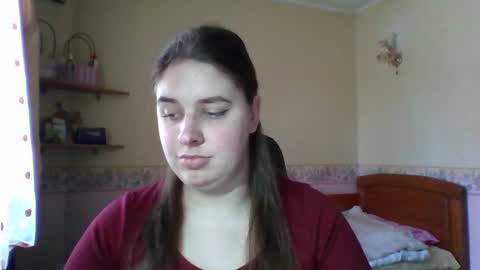 hess_luna_ online show from March 18, 10:10 am