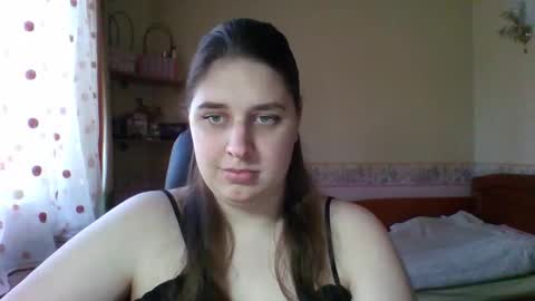 hess_luna_ online show from March 5, 10:24 am