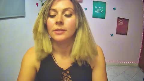 Hestesiaxx online show from March 5, 2:53 am