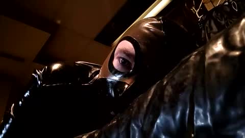 hexlustrious online show from November 23, 6:33 am