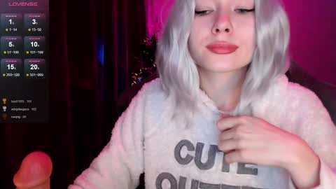 Snapshot of hey_nora_ chatting on December 26, 4:32 am  Nora  online show from December 26, 4:32 am