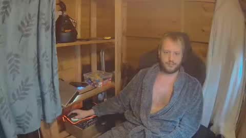 H Dawg online show from April 28, 8:29 am