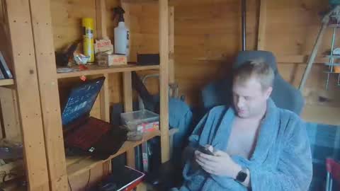 H Dawg online show from March 25, 10:00 am