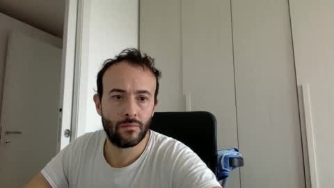 hhombre online show from October 17, 9:02 am