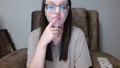 Paige online show from November 10, 1:19 am