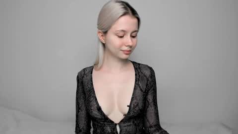 Popsy Risha online show from February 5, 6:33 pm