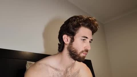 HiddenGaze online show from March 7, 2:28 pm