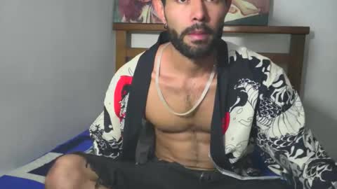 hideonbush online show from February 18, 1:00 pm