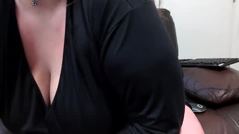 Highnesscali37 online show from January 30, 10:41 pm