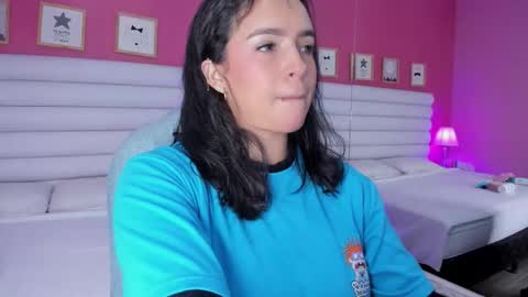 hilary_tailor online show from December 5, 11:41 am