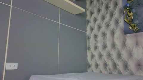  Hillary  online show from September 21, 7:12 am