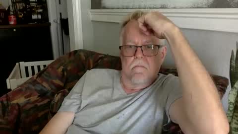 TwoDaddies online show from March 2, 10:38 pm