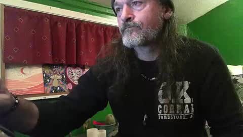 hippiedad333 online show from April 23, 2:19 am