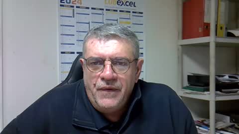 hippo online show from December 5, 6:15 am