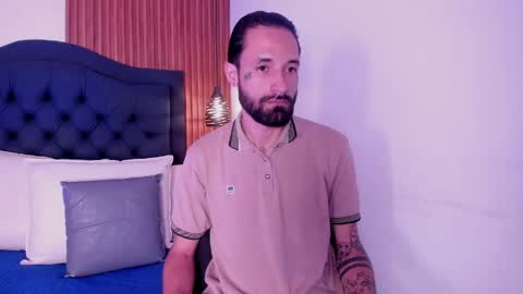 Hisoka online show from April 13, 8:02 pm