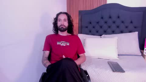 Hisoka online show from April 20, 7:50 pm