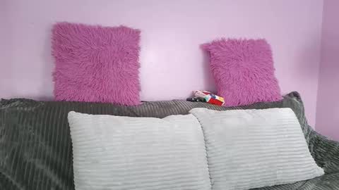 hiyakasudere_ online show from December 17, 12:34 pm