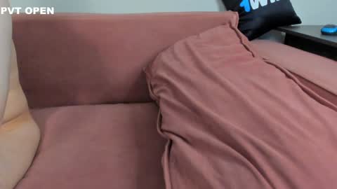 Milana and Batman online show from February 8, 6:22 pm