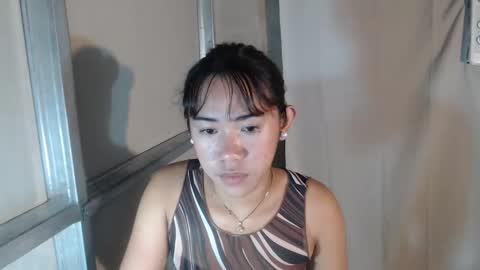 Karrie3 online show from December 1, 2:15 pm