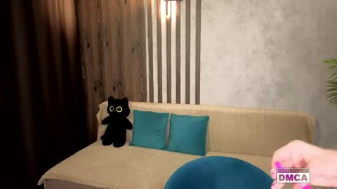 My social media links subscribe to support me  online show from March 21, 3:45 am