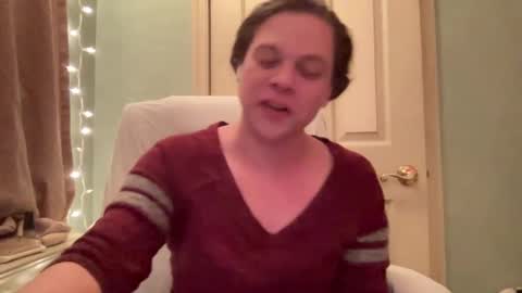 Hollys Drive threw Side Of CB. online show from December 30, 3:58 am