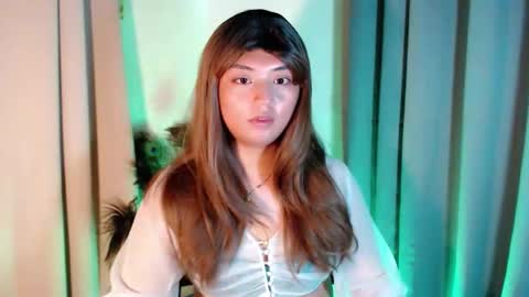 holly_maria69 online show from March 8, 2:26 am